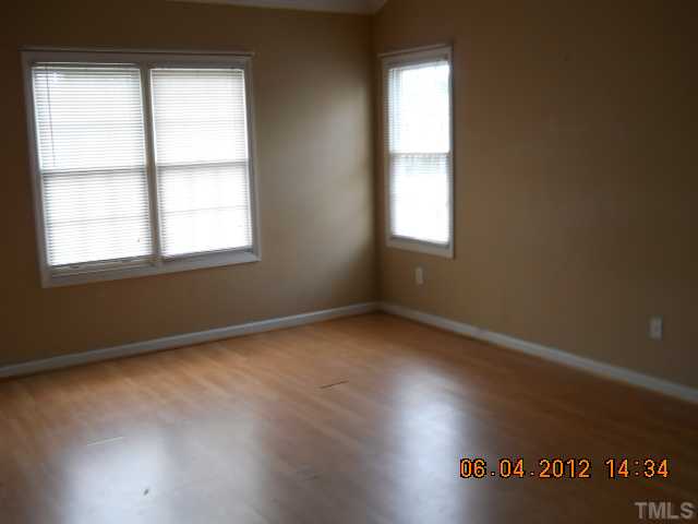 709 Cattail Circle Raleigh, NC 27610 - Photo 5 of 15