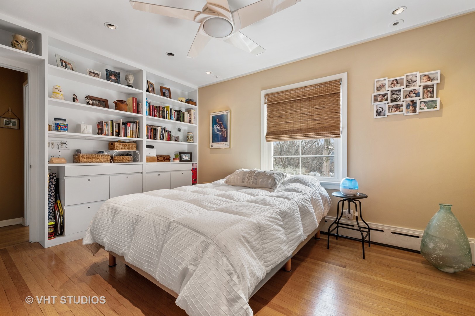 2238 Central Street, Unit 3 Evanston, IL 60201 - Photo 12 of 20 a bedroom with a bed furniture and a window