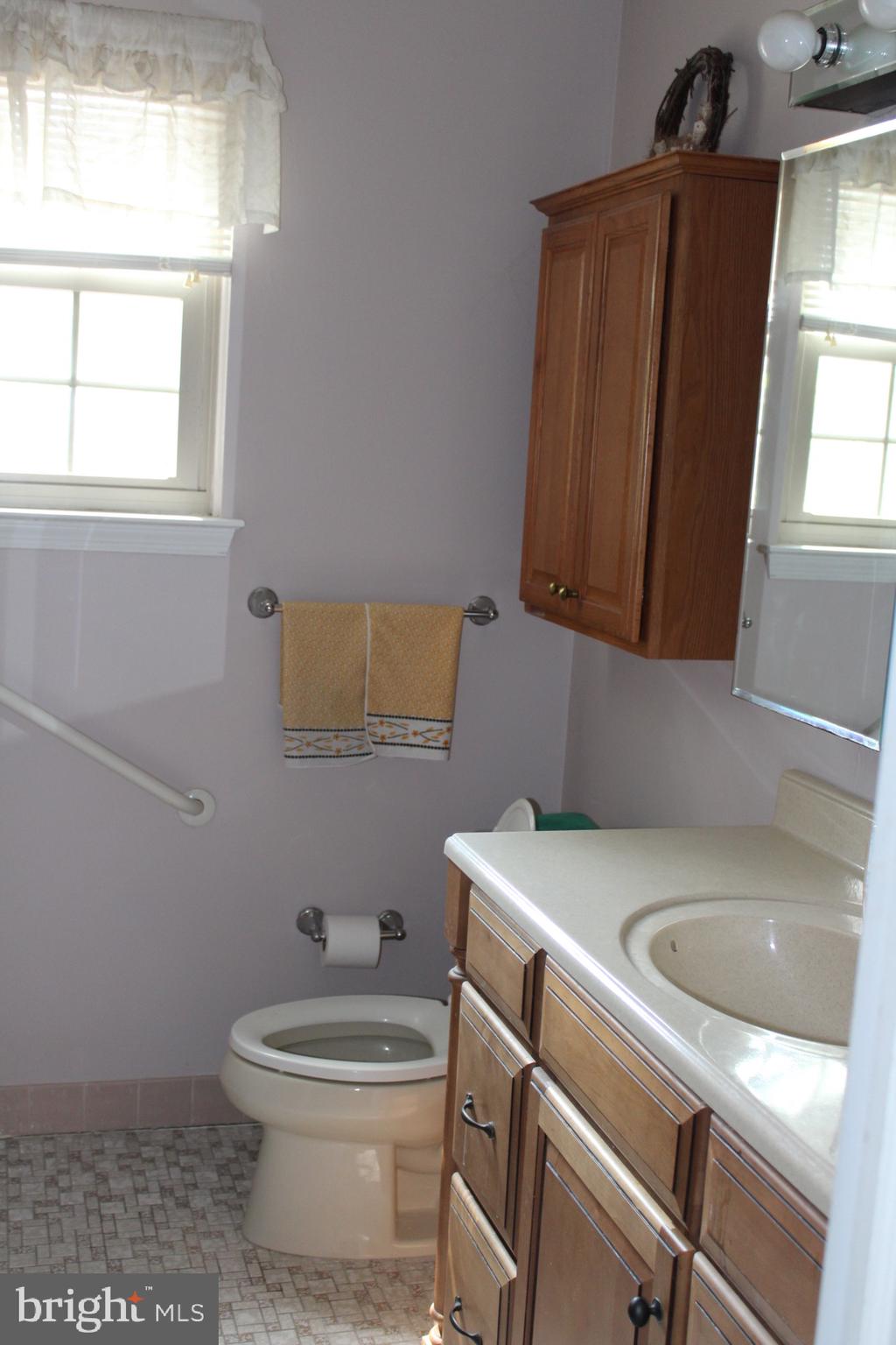 1 Utica Road Marlton, NJ 08053 - Photo 25 of 25 Hall Bath