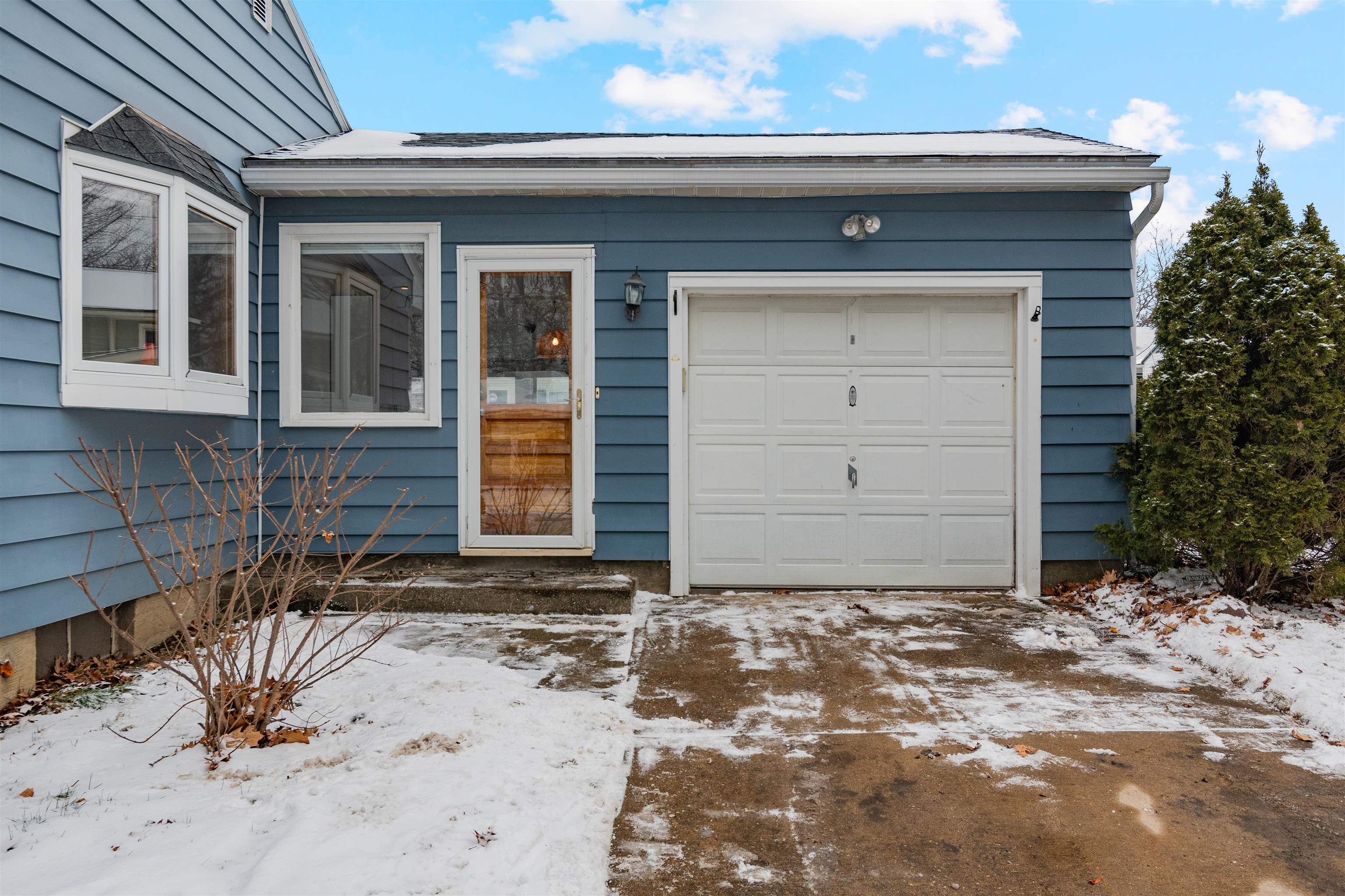 16 Bittersweet Lane Burlington, VT 05401 - Photo 34 of 40