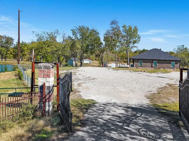 $730,000 | 12303 Cr-4026, Kemp, TX 75143