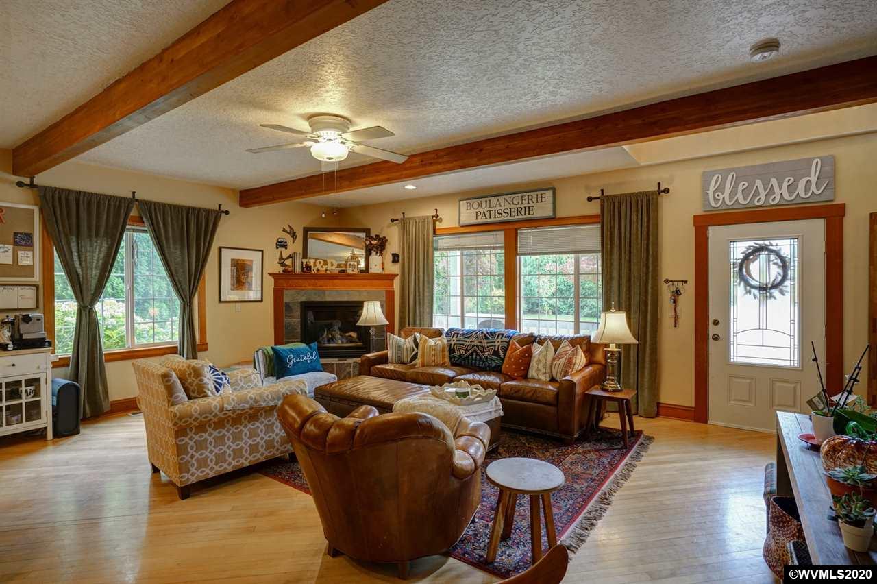 522 North Knights Bridge Road Canby, OR 97013 - Photo 4 of 39 Gallery Image 4