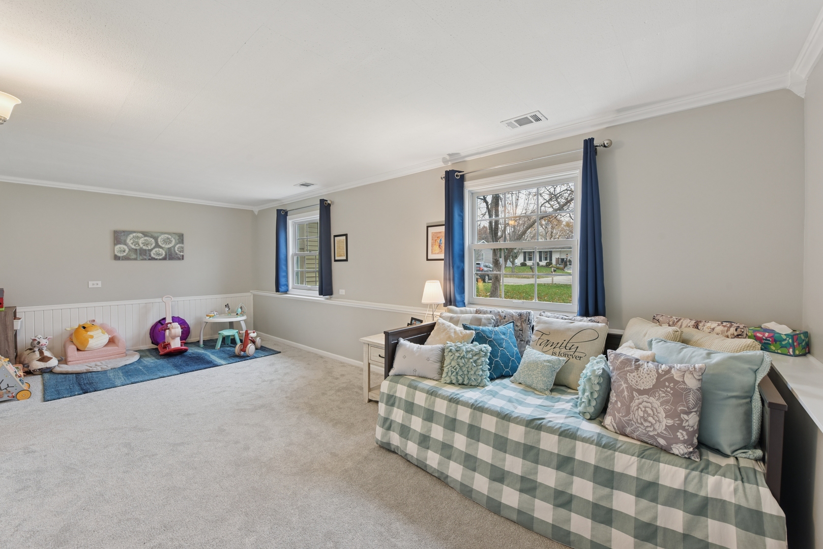186 Ivy Lane Bloomingdale, IL 60108 - Photo 28 of 38 a bedroom with bed and a large window