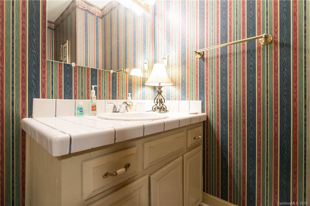 233 McGregor Road Gastonia, NC 28056 - Photo 12 of 24 Gallery Image 12
