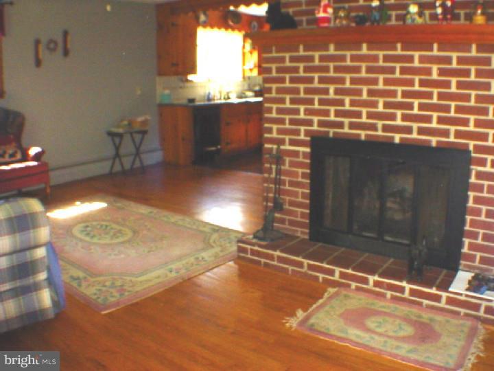149 Scroggy Road Oxford, PA 19363 - Photo 4 of 14 Gallery Image 4