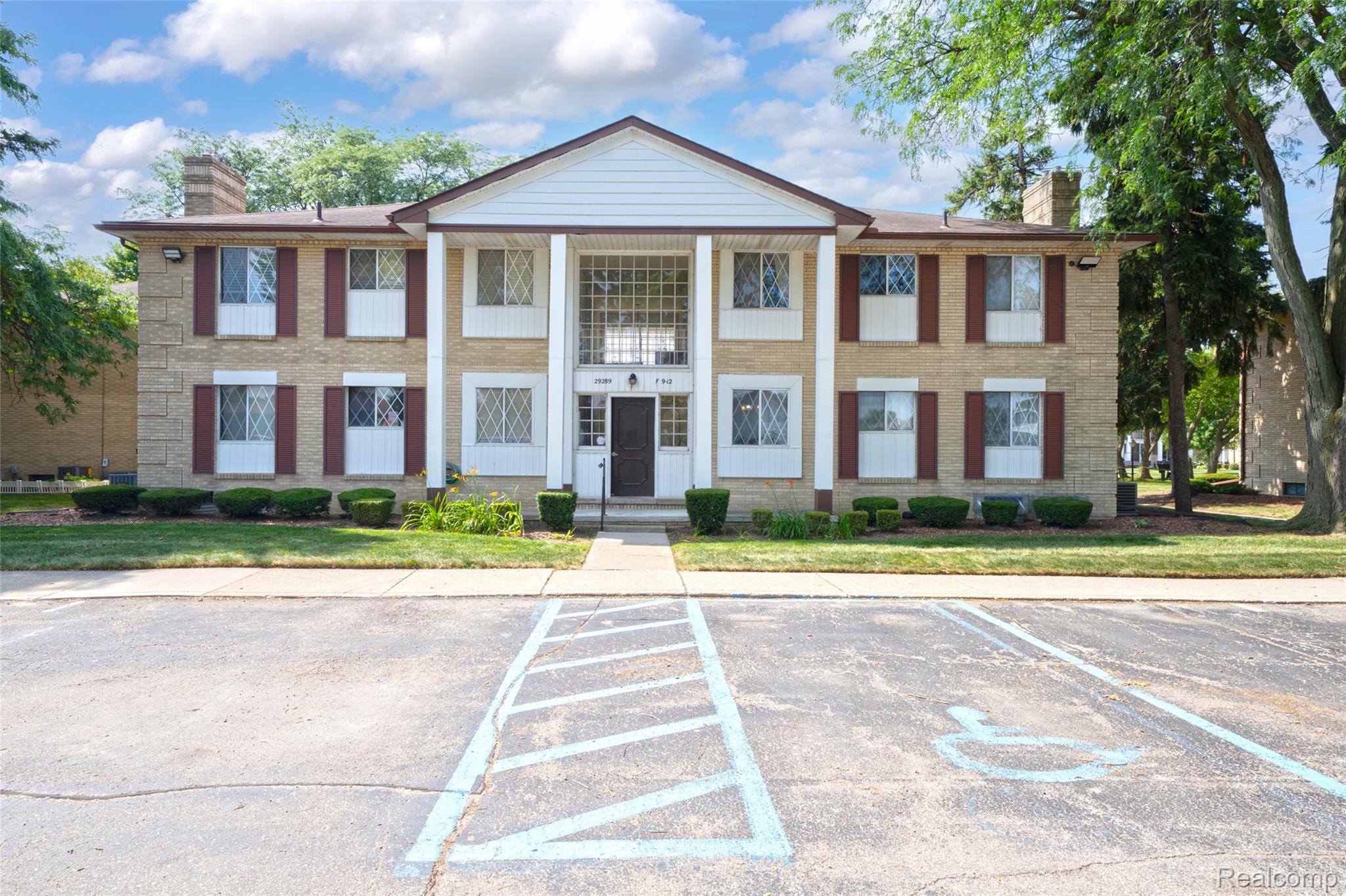 29289 Hayes Road, Unit F10 Warren, MI 48088 - Photo 1 of 40 01_Frront Elevation-1.jpg