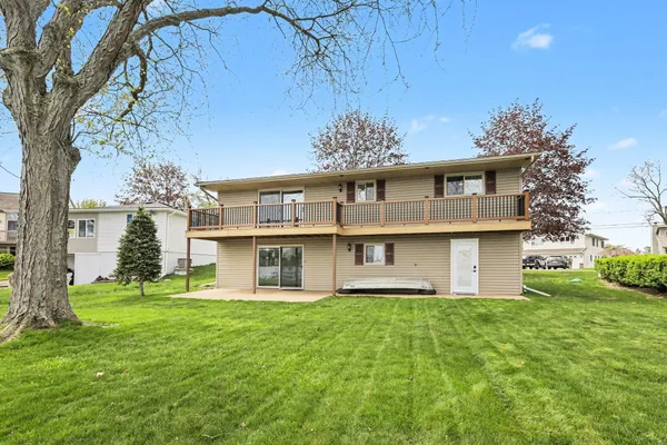 $689,900 | 186 Bedford Drive, Brooklyn, MI 49230