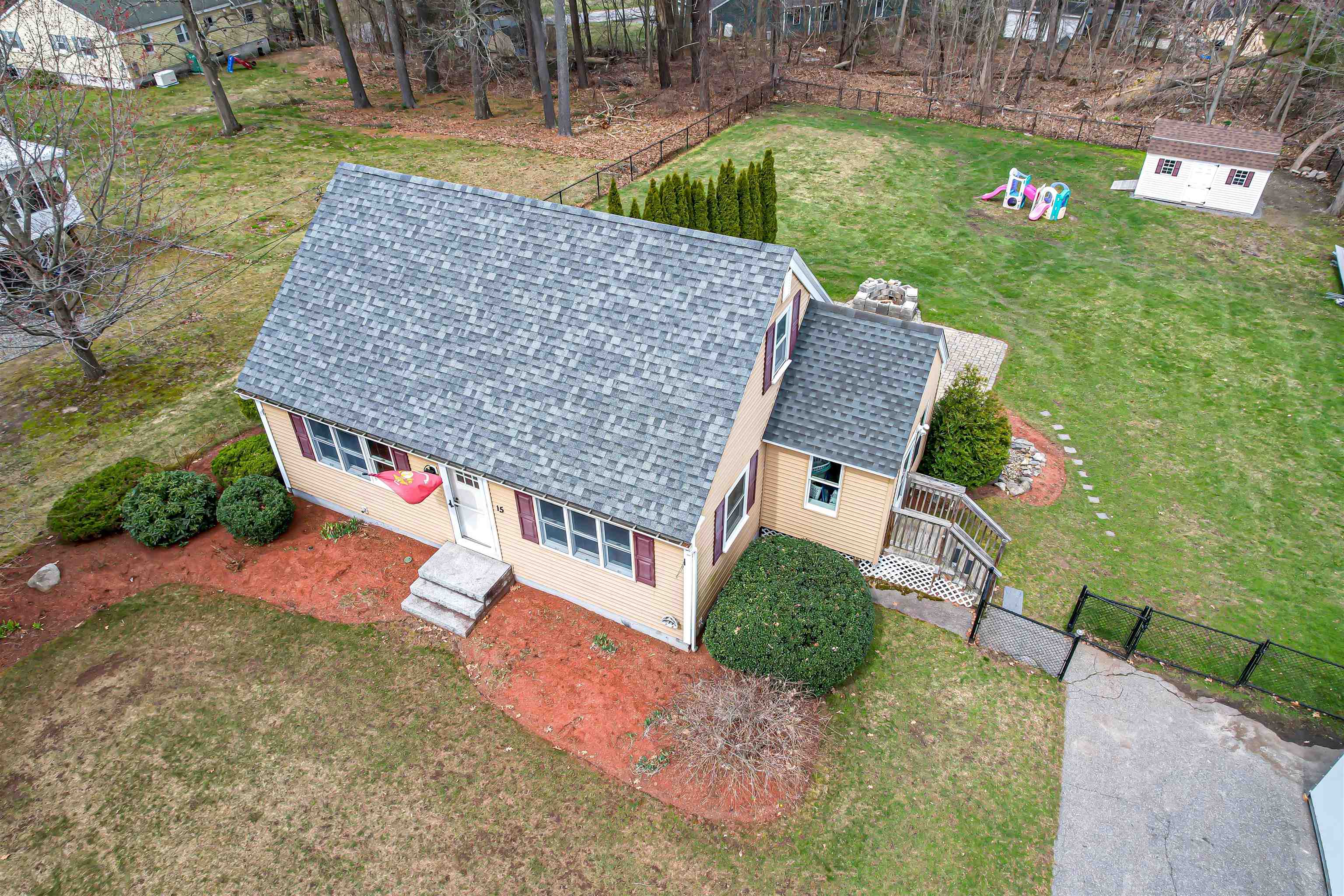 15 Jericho Road Pelham, NH 03076 - Photo 24 of 40