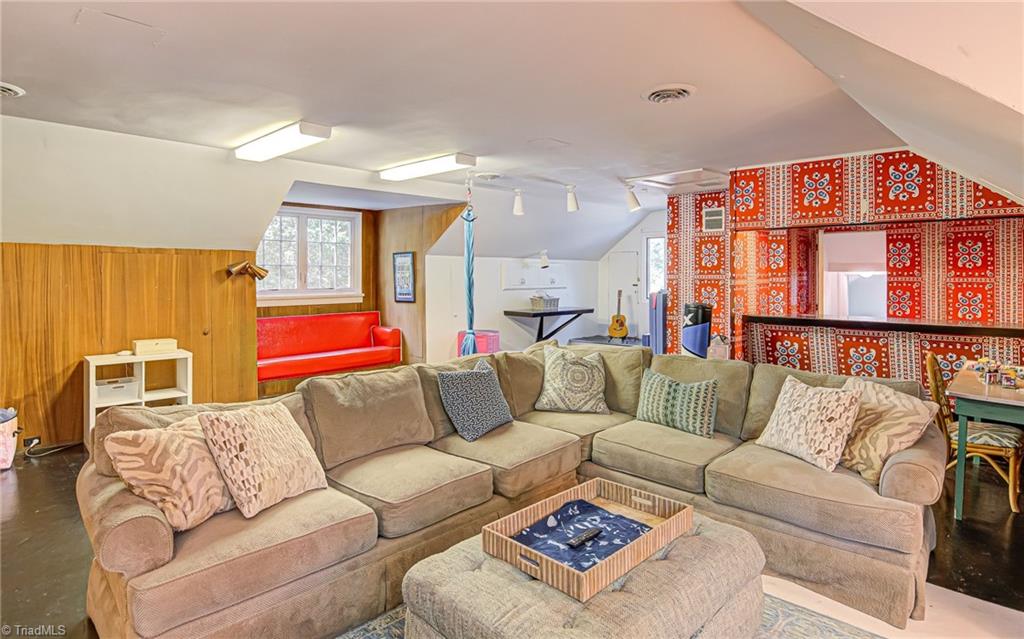 2400 Warwick Road Winston-Salem, NC 27104 - Photo 33 of 39 Gallery Image 33