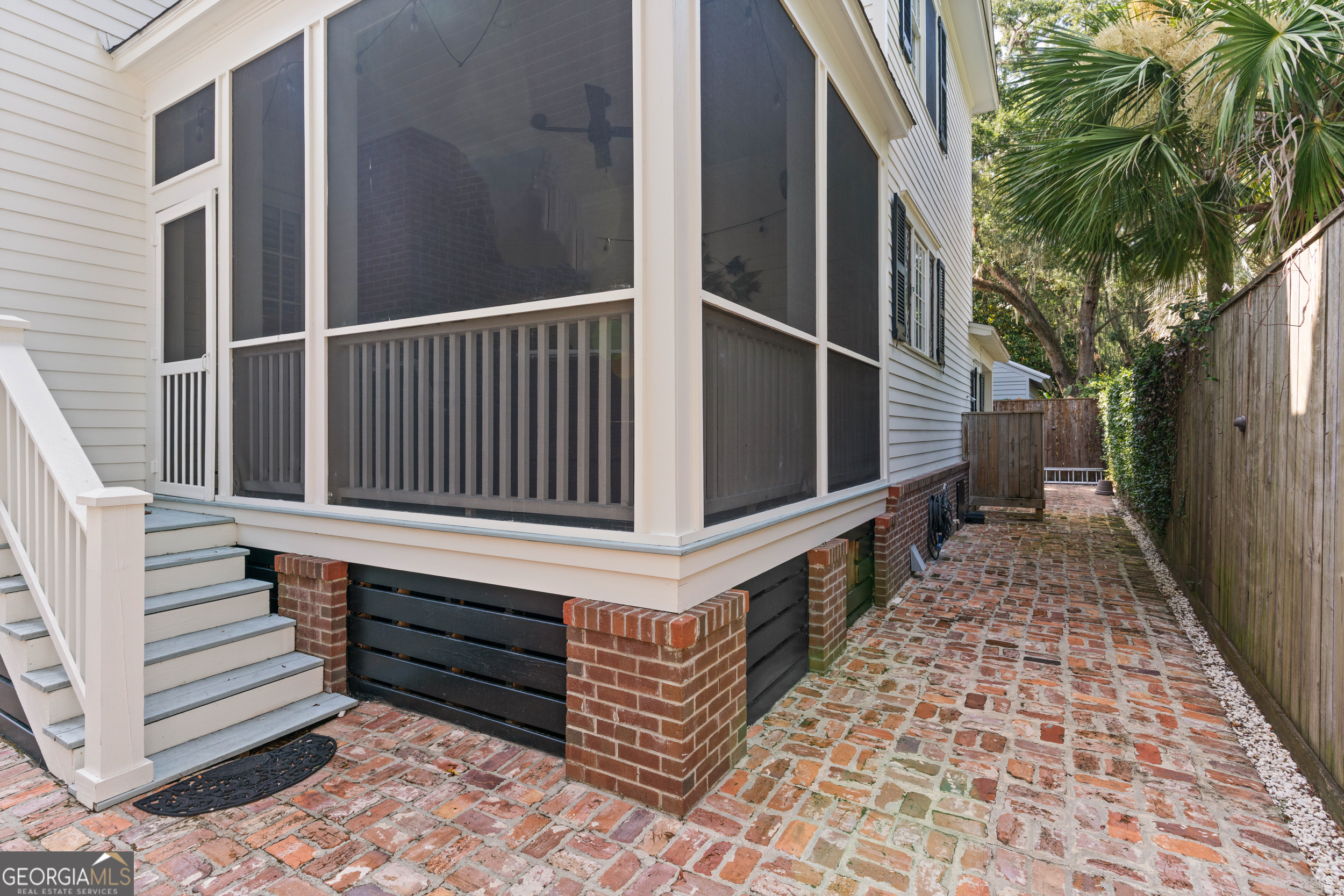 1044 Village Oaks Lane St. Simons, GA 31522 - Photo 41 of 44