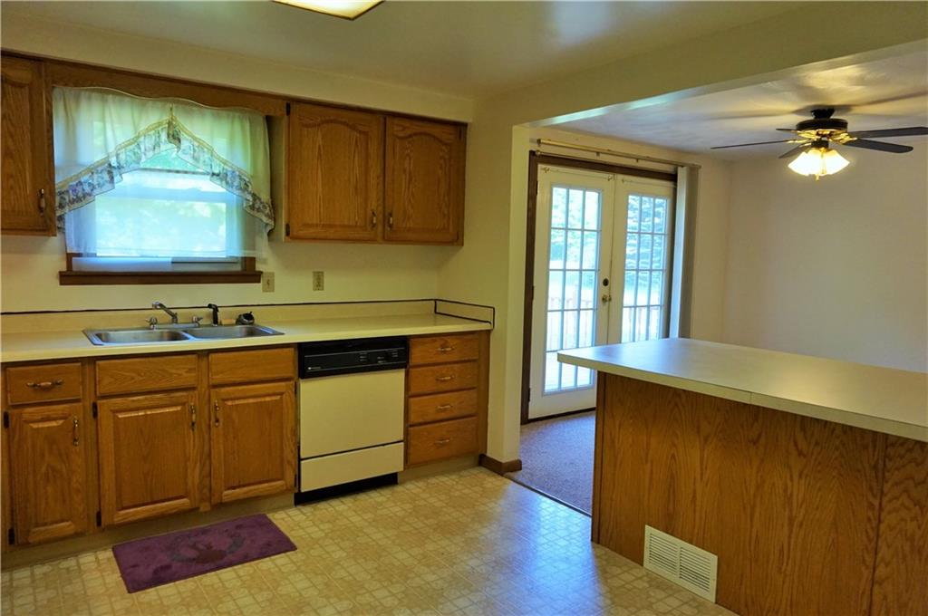 200 Sullivan Road Butler, PA 16001 - Photo 8 of 21