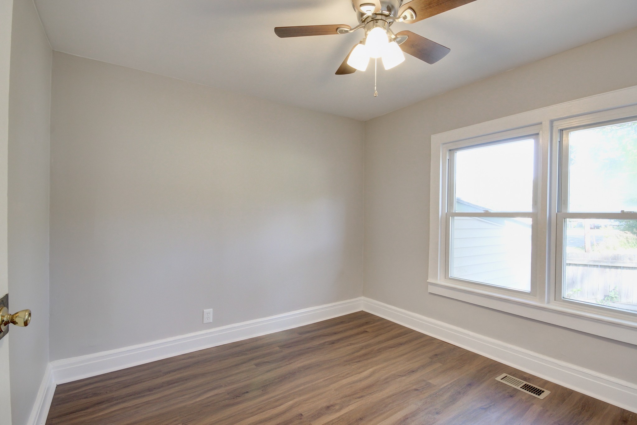 1279 Daniel Street Clarksville, TN 37040 - Photo 13 of 15