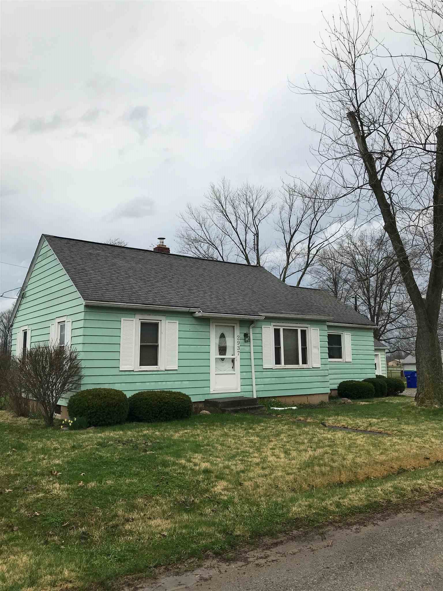 2937 Jennifer Road Fort Wayne, IN 46816 - Photo 1 of 28
