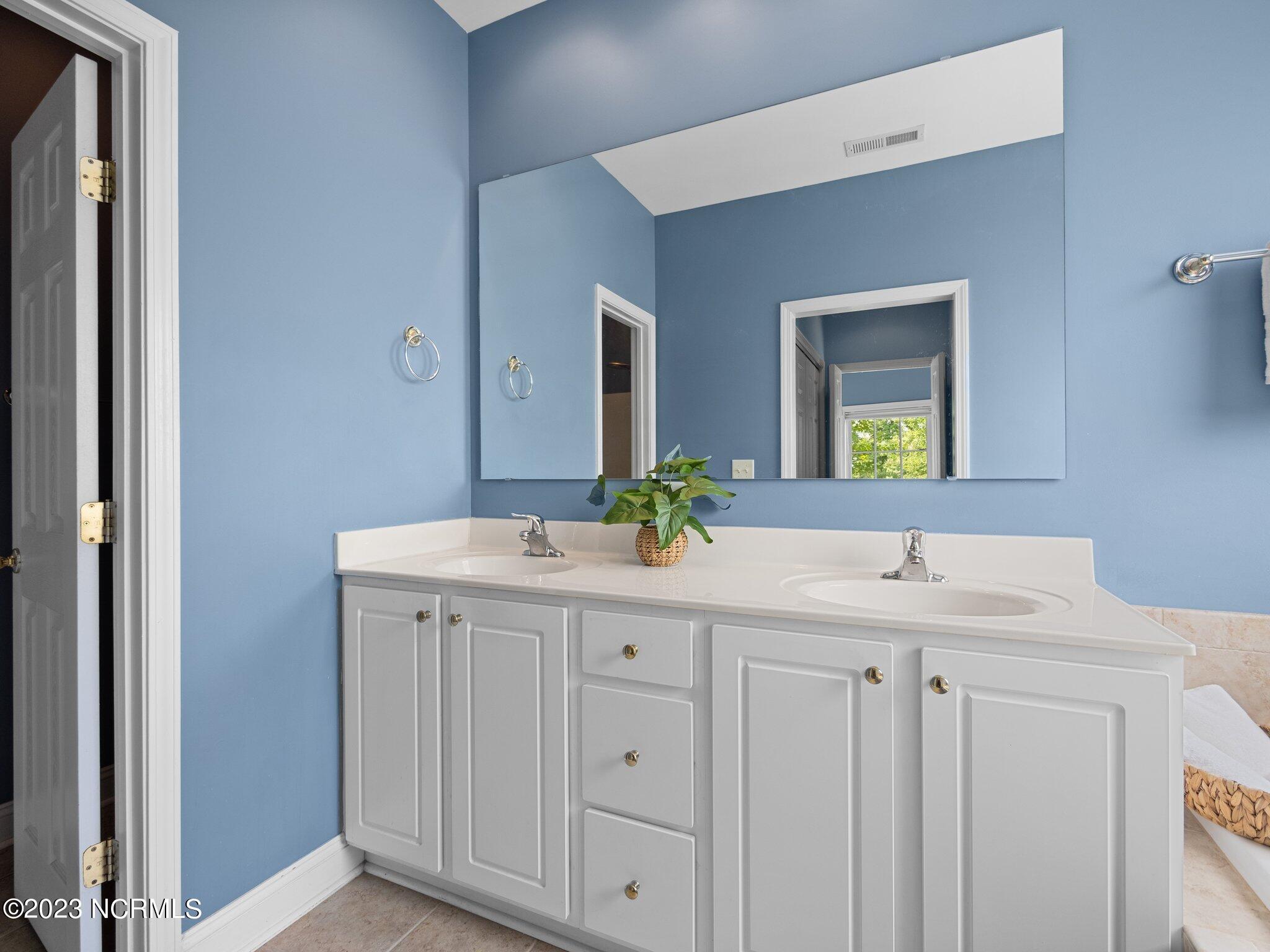 506 Azalea Drive Hampstead, NC 28443 - Photo 28 of 51 42-web-or-mls-P7124488