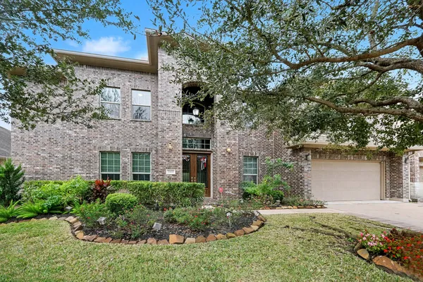 $683,000 | 2419 Malaga Lane, League City, TX 77573