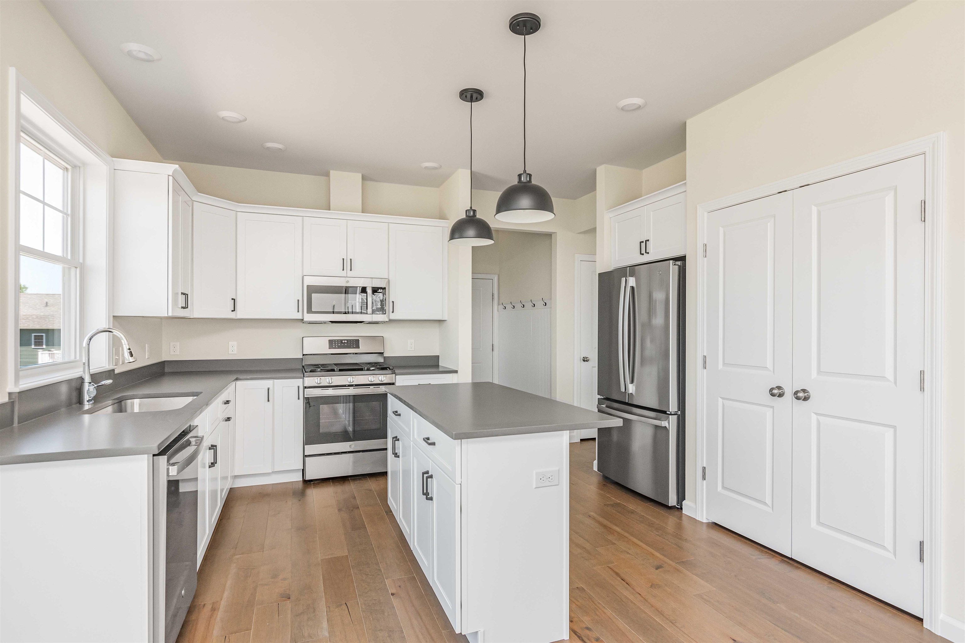 27 Maddies Way, Unit 3 Colchester, VT 05446 - Photo 25 of 40