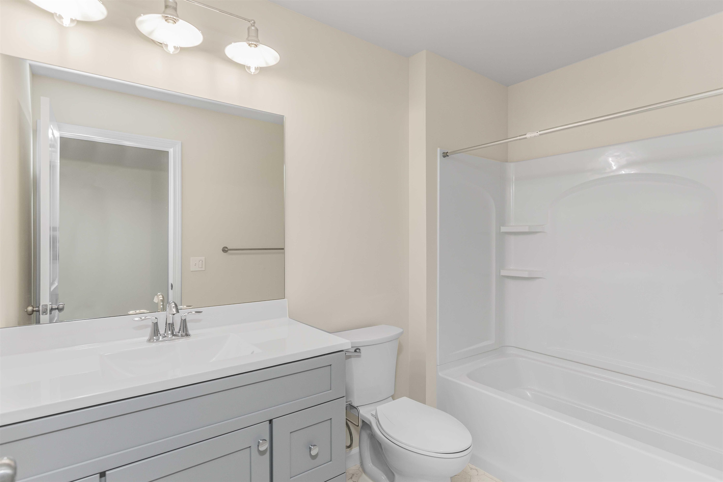 27 Maddies Way, Unit 3 Colchester, VT 05446 - Photo 7 of 40