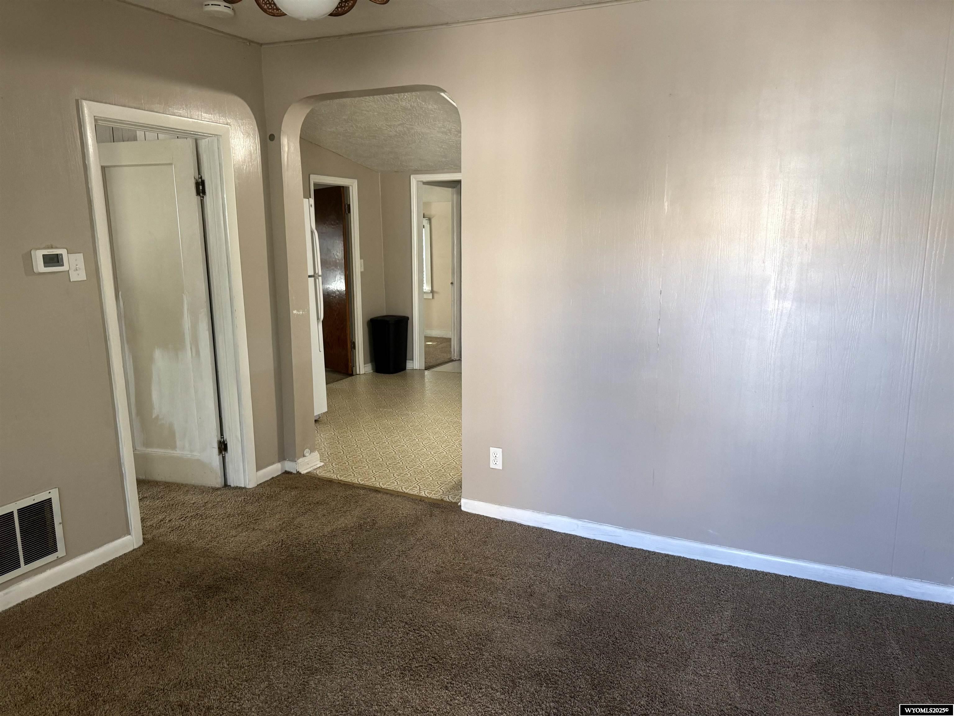 1220 11th Street Rock Springs, WY 82901 - Photo 3 of 12