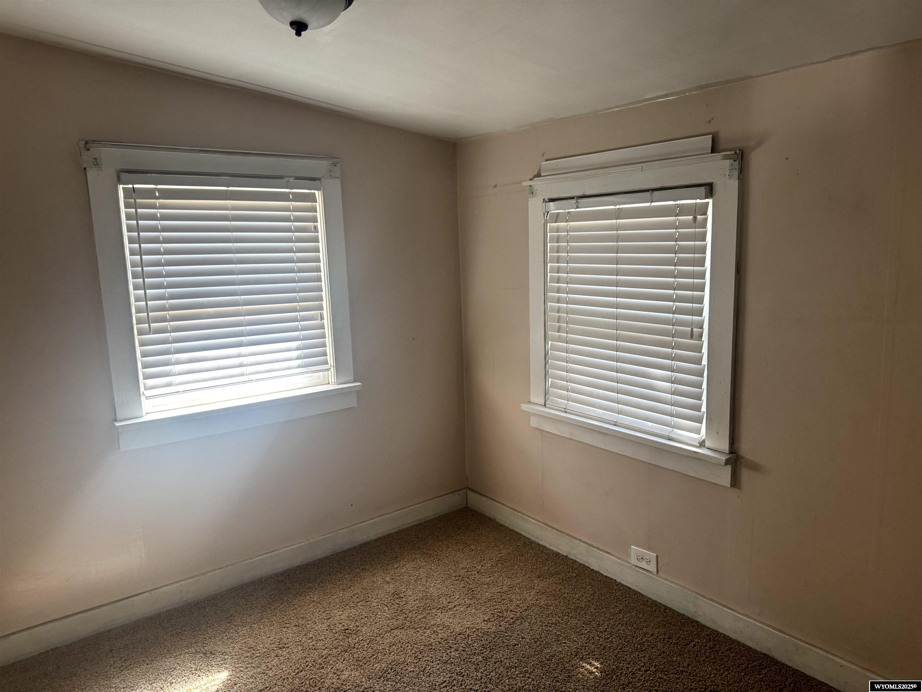 1220 11th Street Rock Springs, WY 82901 - Photo 7 of 12