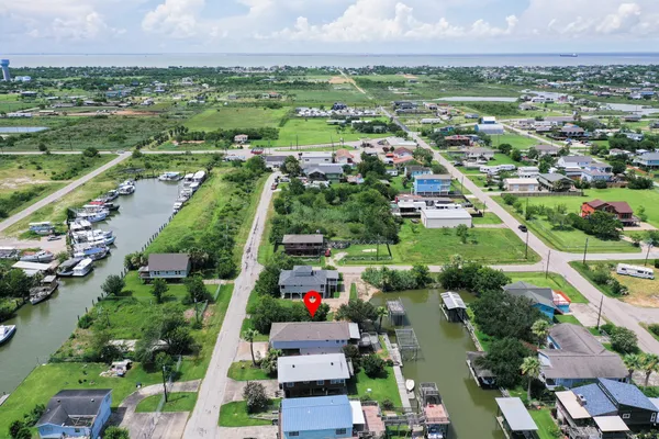 $492,250 | 1115 Sunset Avenue, San Leon, TX 77539