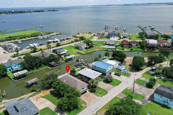 $492,250 | 1115 Sunset Avenue, San Leon, TX 77539
