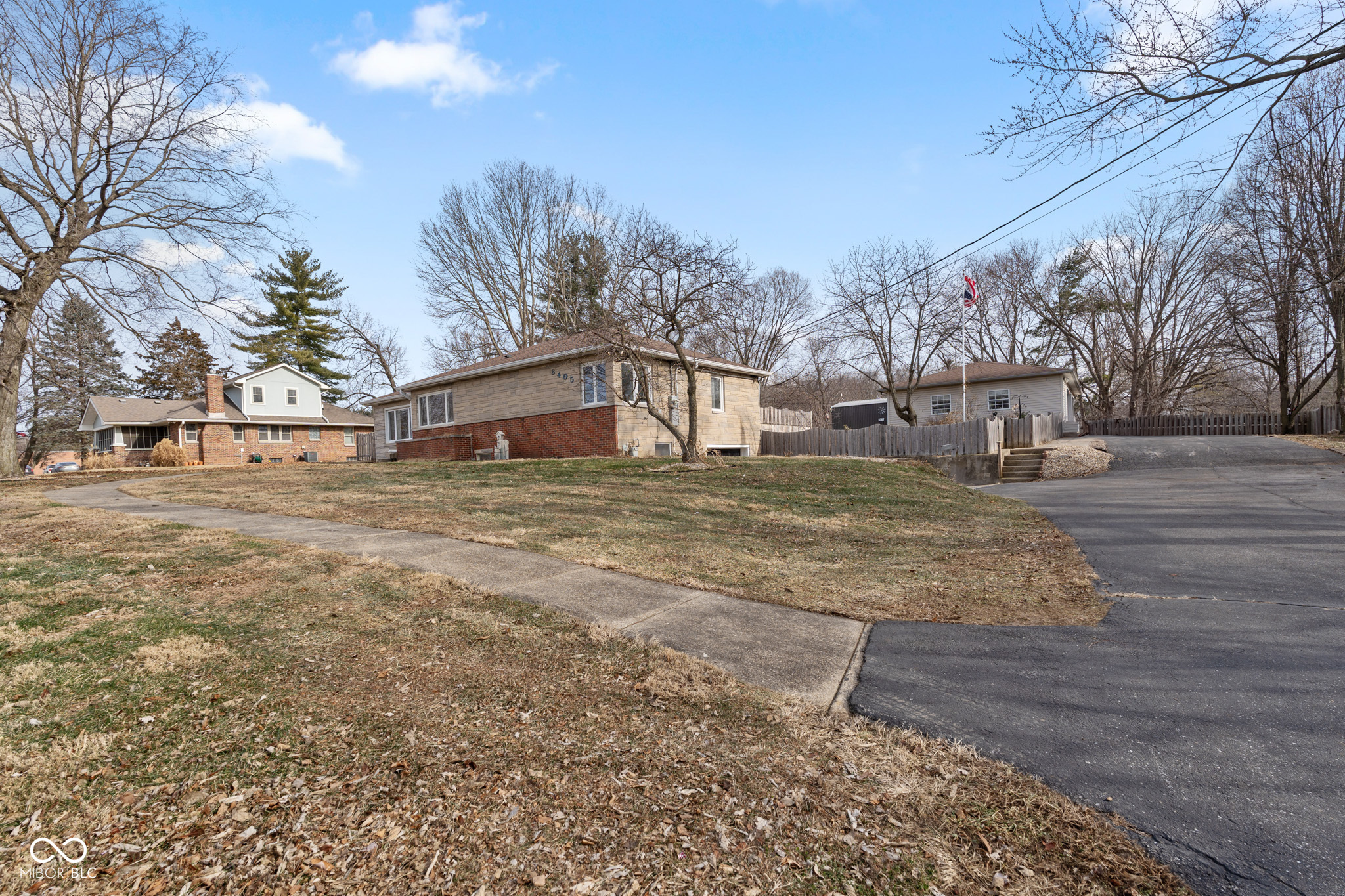 8405 Morgantown Road Indianapolis, IN 46217 - Photo 5 of 76