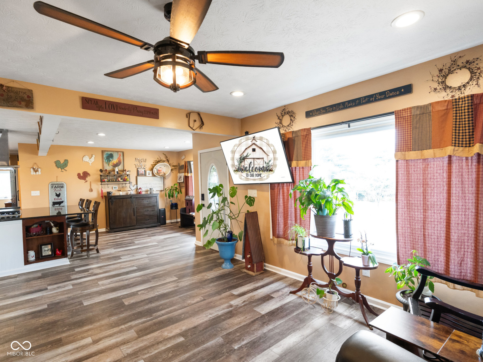 8405 Morgantown Road Indianapolis, IN 46217 - Photo 10 of 76