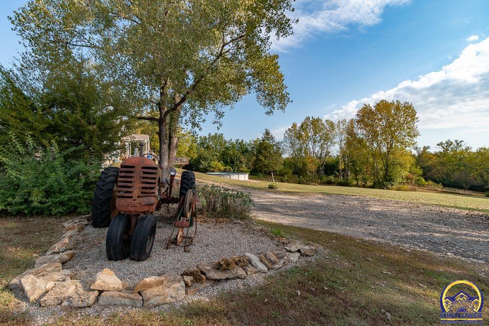 3838 Northwest 86th Street Topeka, KS 66618 - Photo 5 of 44