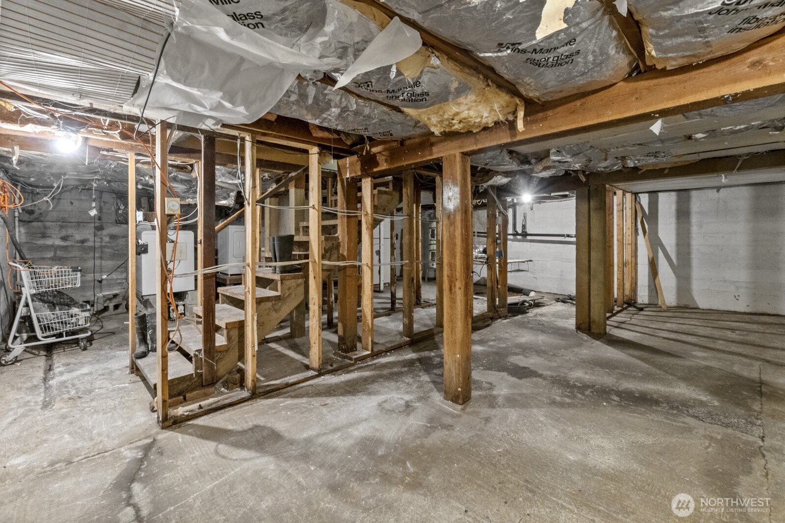 917 Byham Road Winlock, WA 98596 - Photo 10 of 19 a view of an empty room with wooden walls