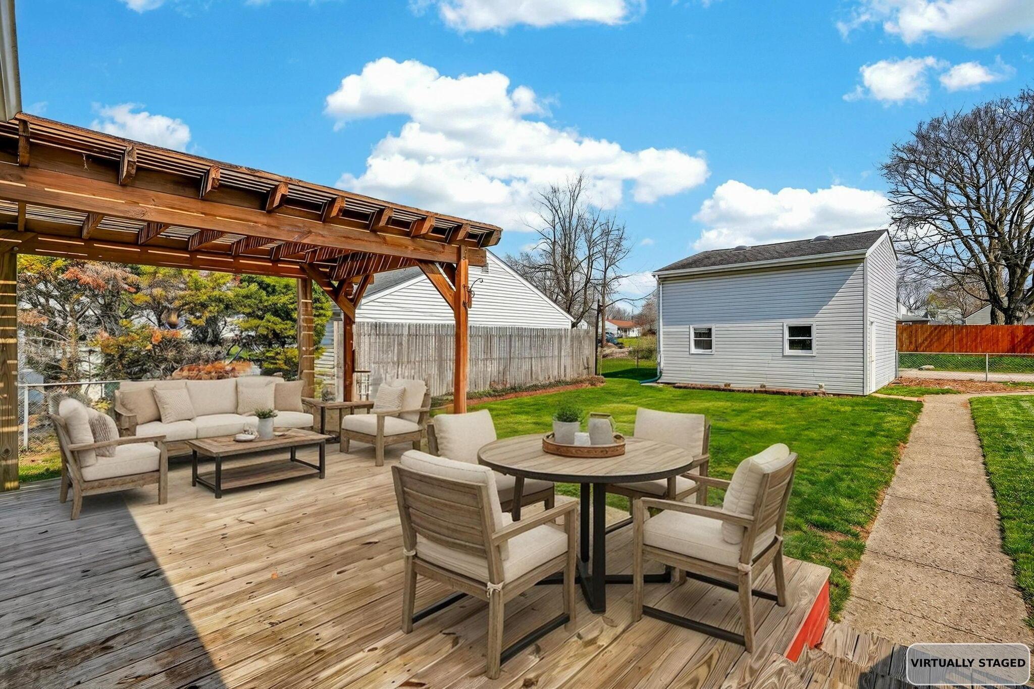 892 North Court Street Circleville, OH 43113 - Photo 7 of 58 Outdoor Living Space Virtually Staged