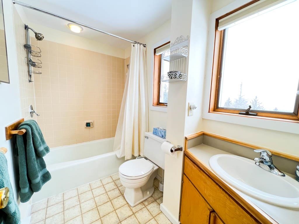 35 The Cliffs Road, Unit SOUTH VILLAGE 57 Warren, VT 05674 - Photo 32 of 40