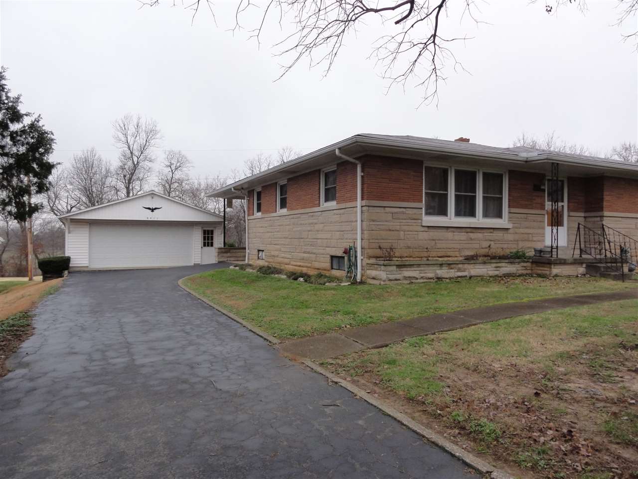 6411 Marrs Manor Road Mount Vernon, IN 47620 - Photo 2 of 19 Gallery Image 2