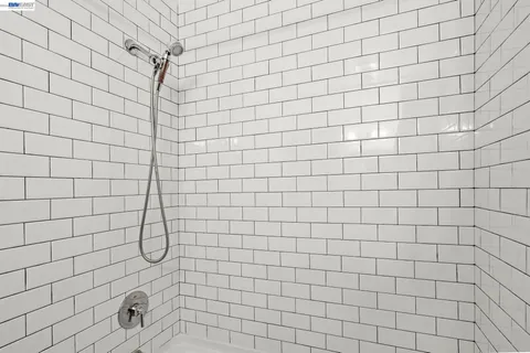 $399,000 | 955 Shorepoint Court, Unit 100, Alameda, CA 94501