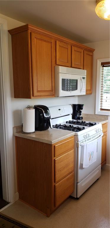 2421 East Thompson Road Indianapolis, IN 46227 - Photo 12 of 41 Gallery Image 12