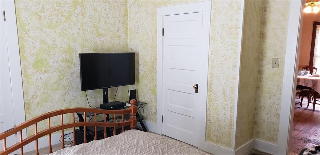 2421 East Thompson Road Indianapolis, IN 46227 - Photo 15 of 41 Gallery Image 15