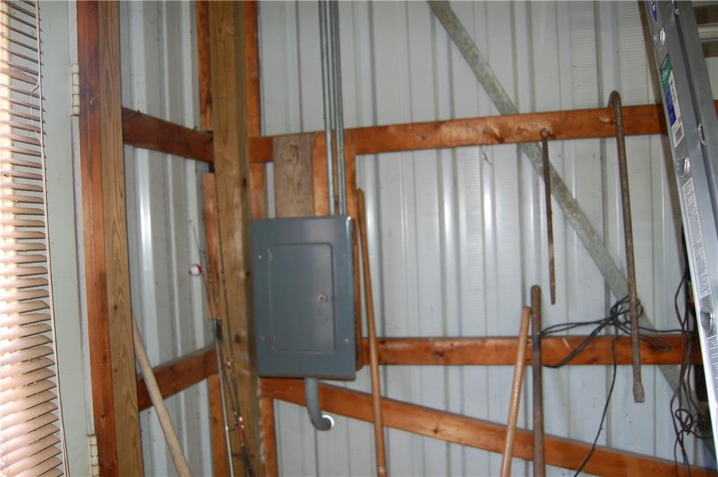 2421 East Thompson Road Indianapolis, IN 46227 - Photo 27 of 41 Gallery Image 27