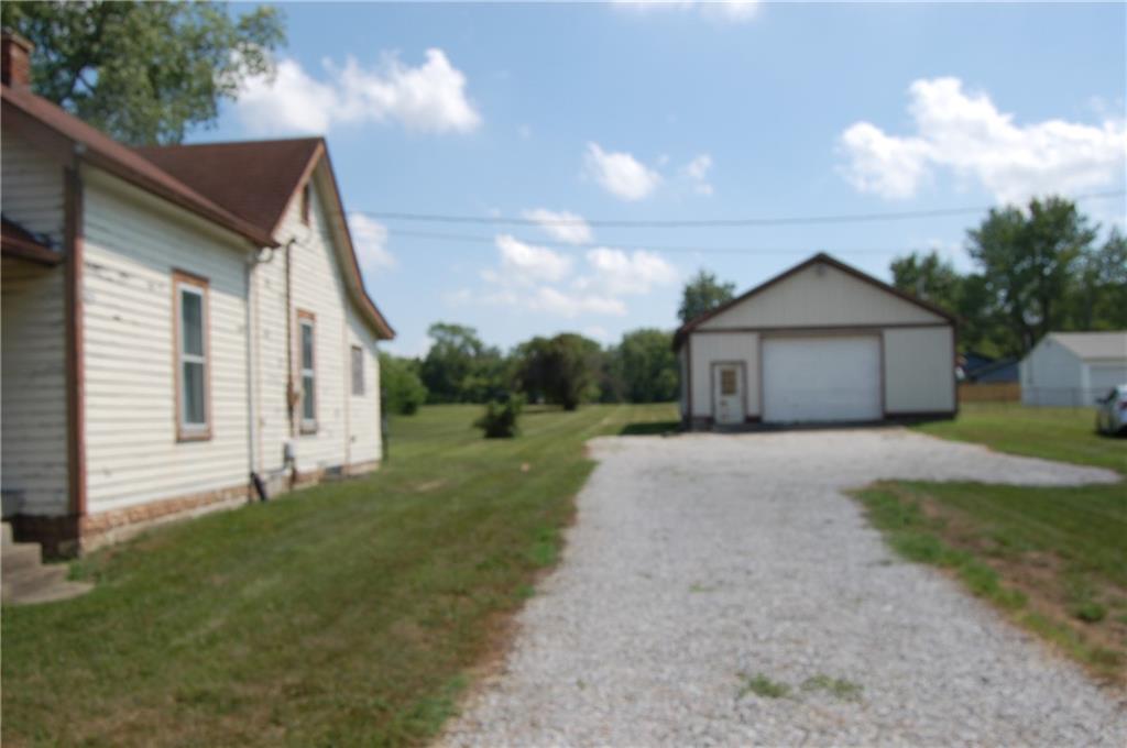 2421 East Thompson Road Indianapolis, IN 46227 - Photo 38 of 41 Gallery Image 38