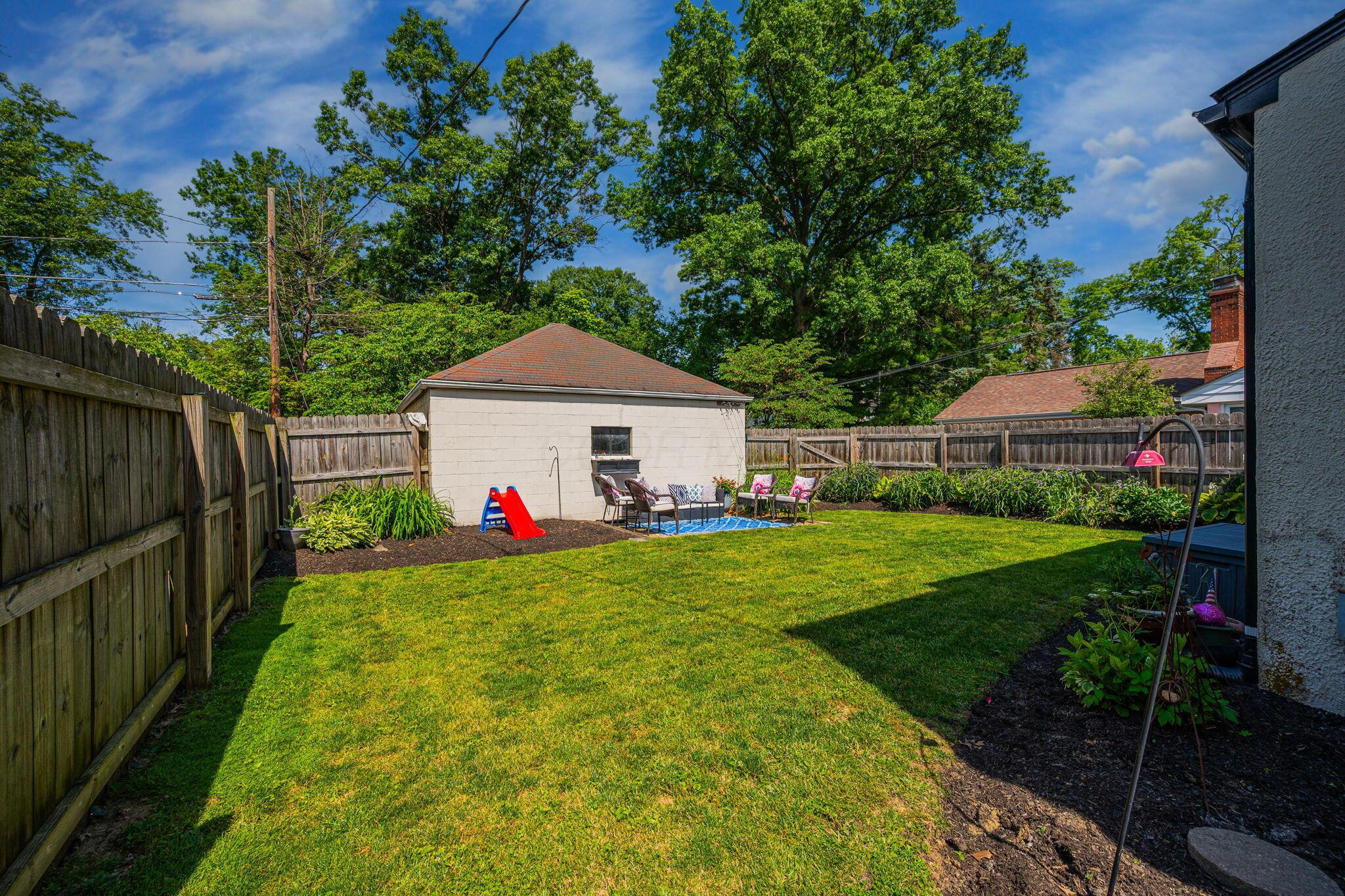 165 North Merkle Road Columbus, OH 43209 - Photo 42 of 46