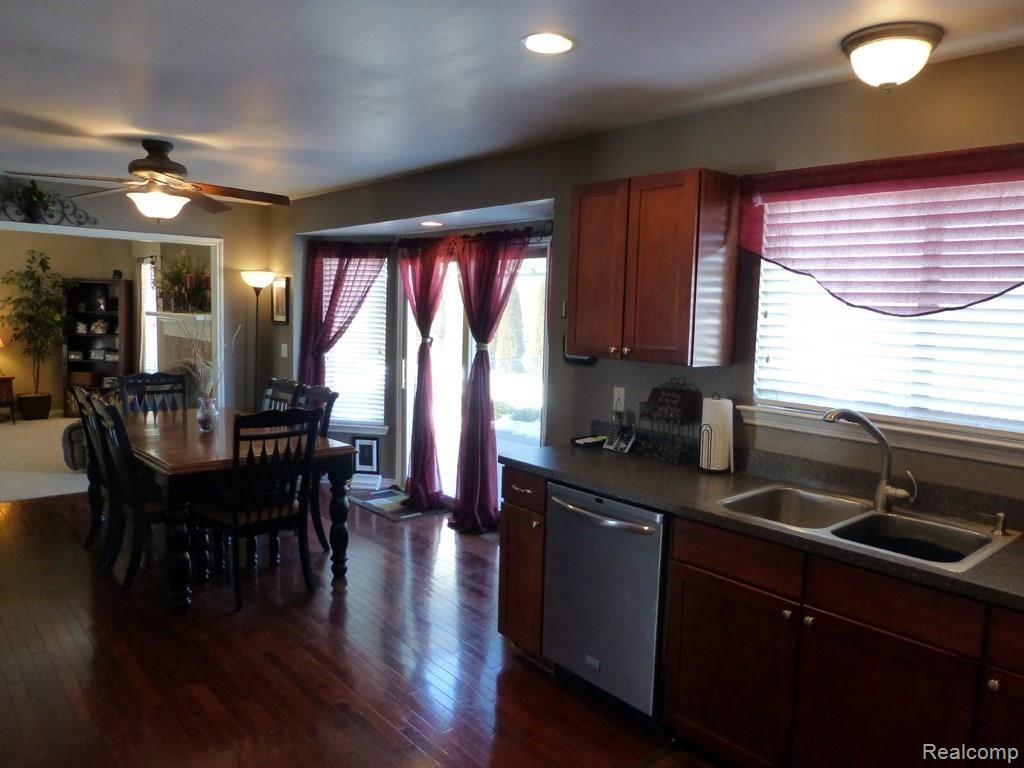 35837 Harvard Road New Baltimore, MI 48047 - Photo 4 of 50 P1020503RC.jpg