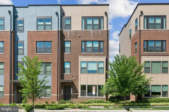 $549,999 | 16324 Connors Way, Unit 11, Rockville, MD 20855