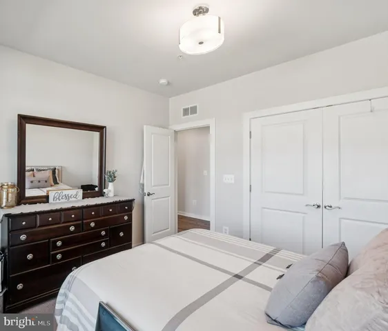 $549,999 | 16324 Connors Way, Unit 11, Rockville, MD 20855