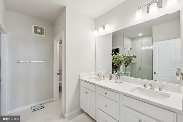 $549,999 | 16324 Connors Way, Unit 11, Rockville, MD 20855