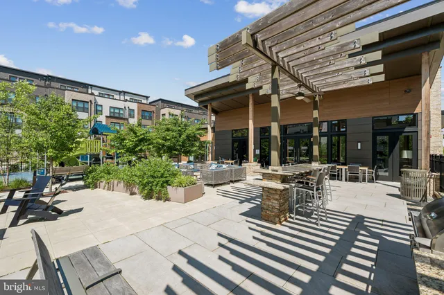 $549,999 | 16324 Connors Way, Unit 11, Rockville, MD 20855