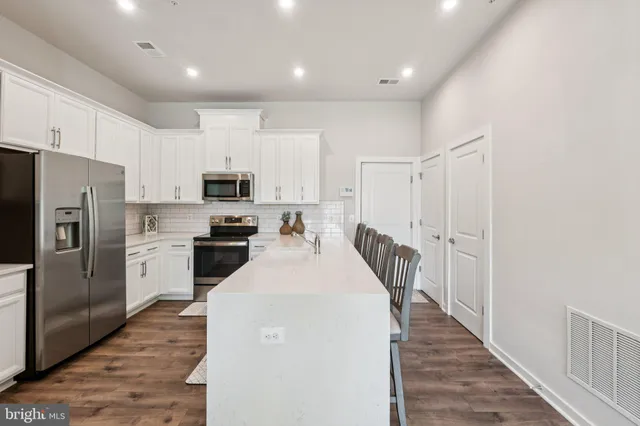 $549,999 | 16324 Connors Way, Unit 11, Rockville, MD 20855