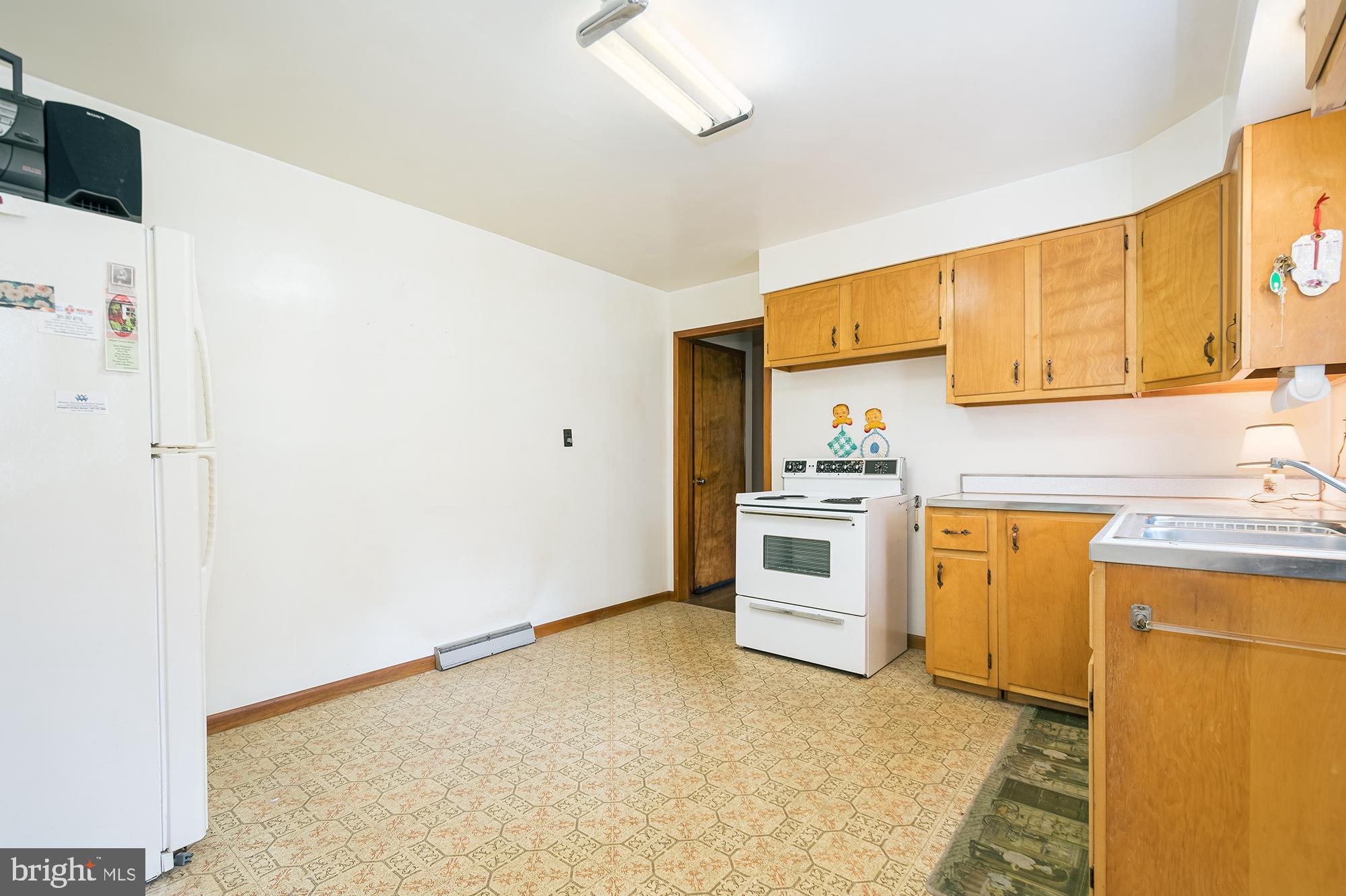 920 Mayhew Inn Road Oakland, MD 21550 - Photo 8 of 35