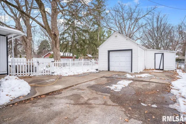 $179,900 | 1129 West Urban Avenue, Springfield, IL 62704