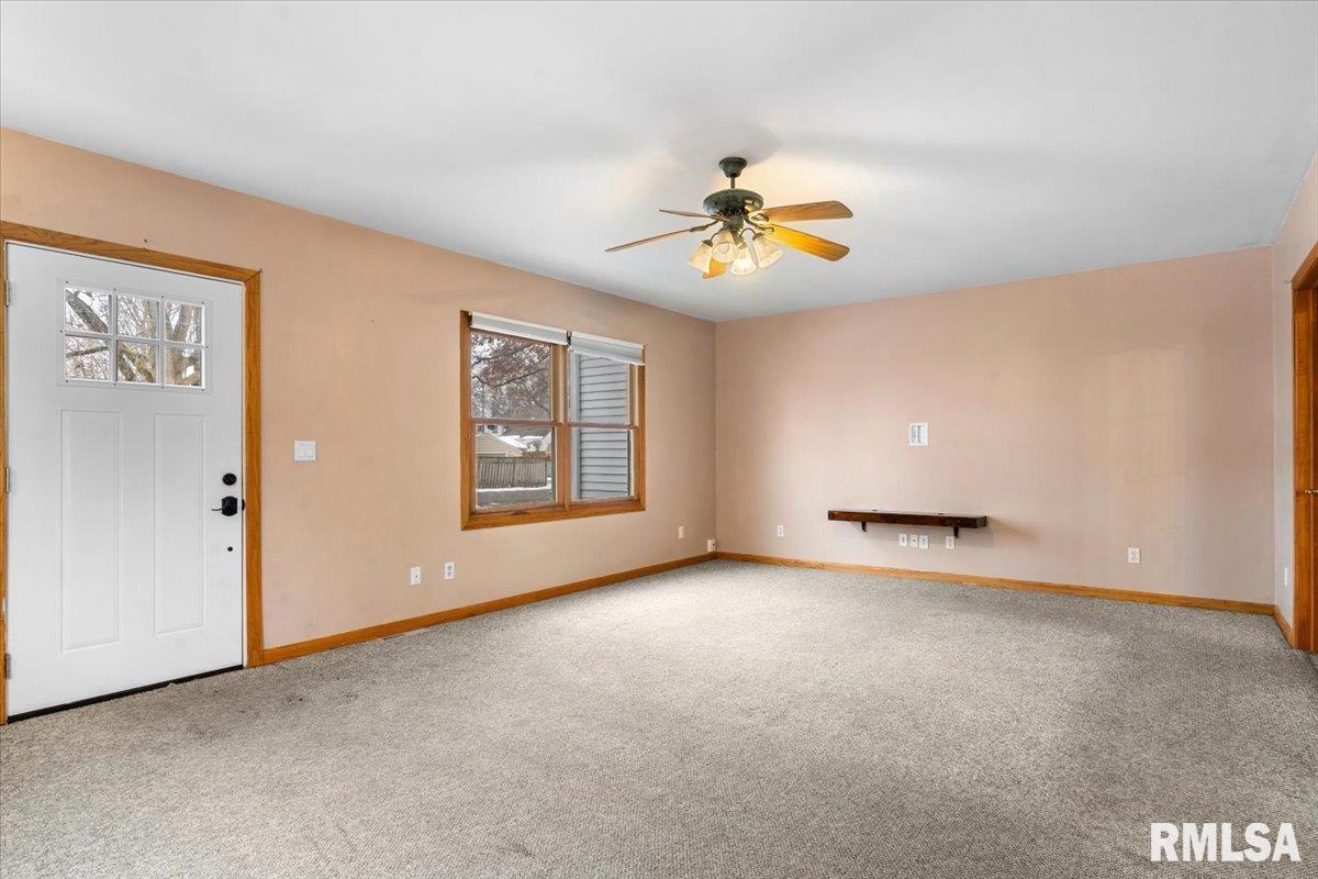 1129 West Urban Avenue Springfield, IL 62704 - Photo 5 of 30