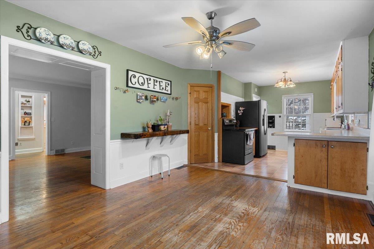 1129 West Urban Avenue Springfield, IL 62704 - Photo 9 of 30