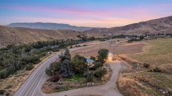 $695,000 | 11980 N Highway, Horseshoe Bend, ID 83629