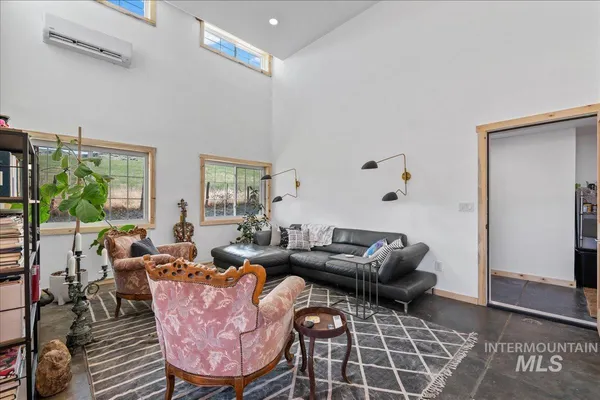 $695,000 | 11980 N Highway, Horseshoe Bend, ID 83629
